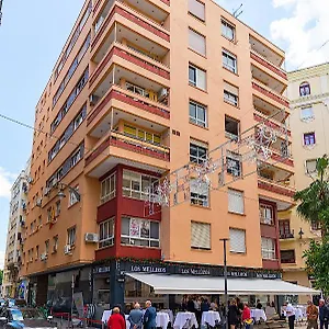 Young People Only, Soho Citycenter , Málaga Spagna